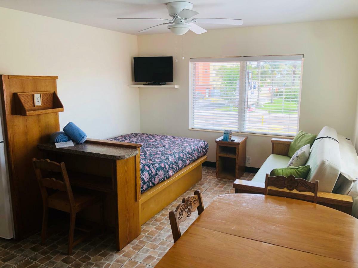 Ebb Tide Motel St. Pete Beach Exterior foto